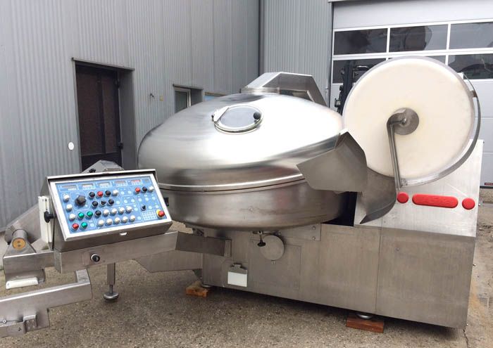 Cutter LASKA KU 330 DC with vacuum