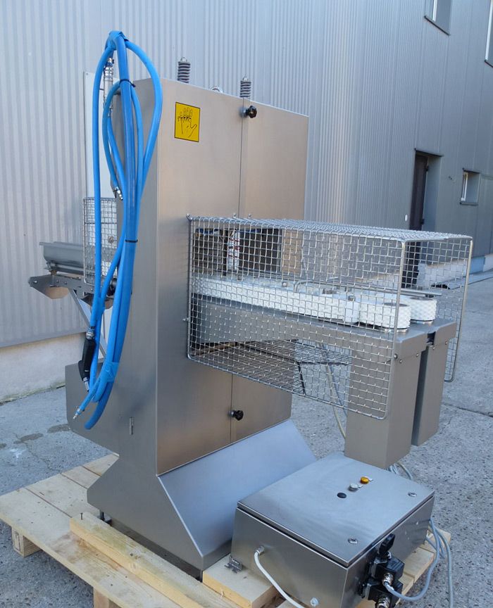 Fishprocessing  Marel Carnitech CT 2611.06, fileting machine