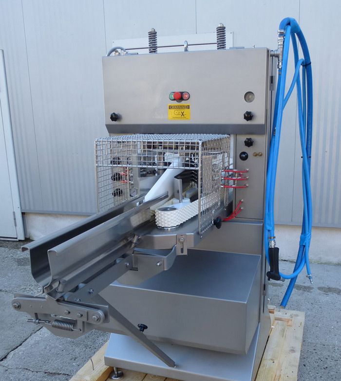 Fishprocessing  Marel Carnitech CT 2611.06, fileting machine