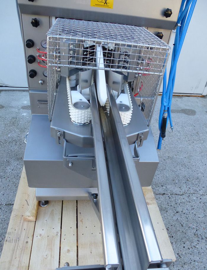 Fishprocessing  Marel Carnitech CT 2611.06, fileting machine