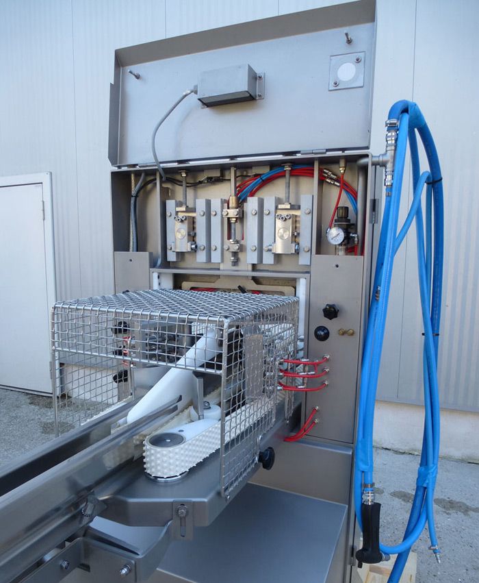 Fishprocessing  Marel Carnitech CT 2611.06, fileting machine