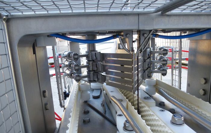 Fishprocessing  Marel Carnitech CT 2611.06, fileting machine