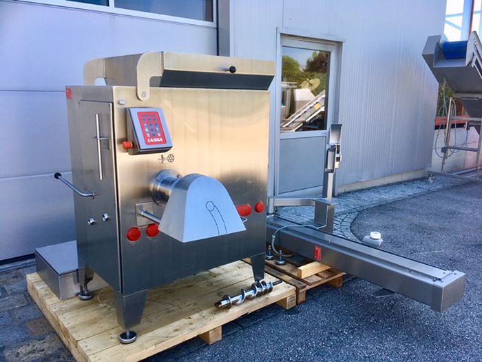 Grinder LASKA WW 130 G with Tote Bin Lift