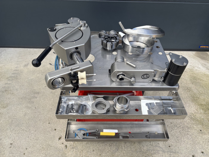 Handtmann VF 612 mit Haltevorrichtung