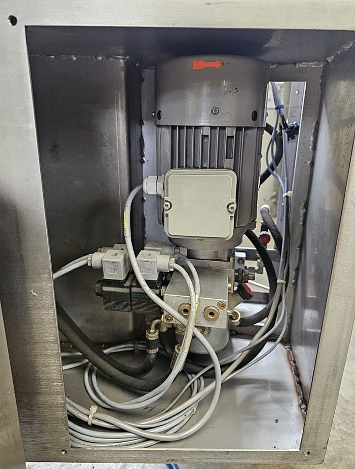 Cutter LASKA KCU 200 DC