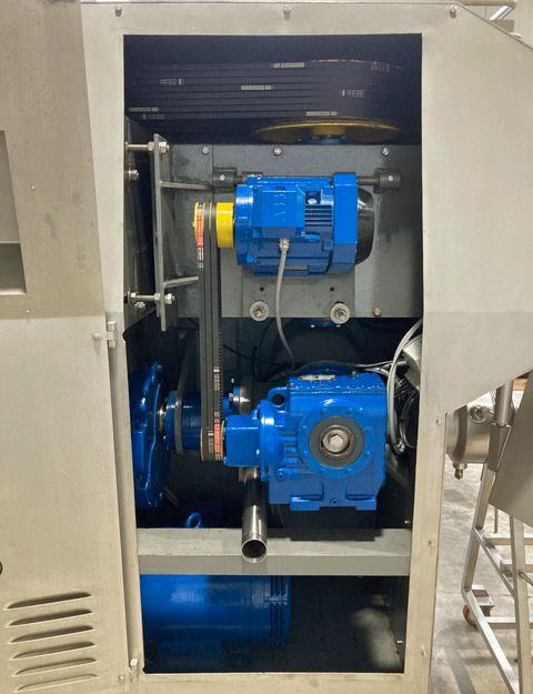 LASKA 200 Grinder and 2000 Paddelmixer