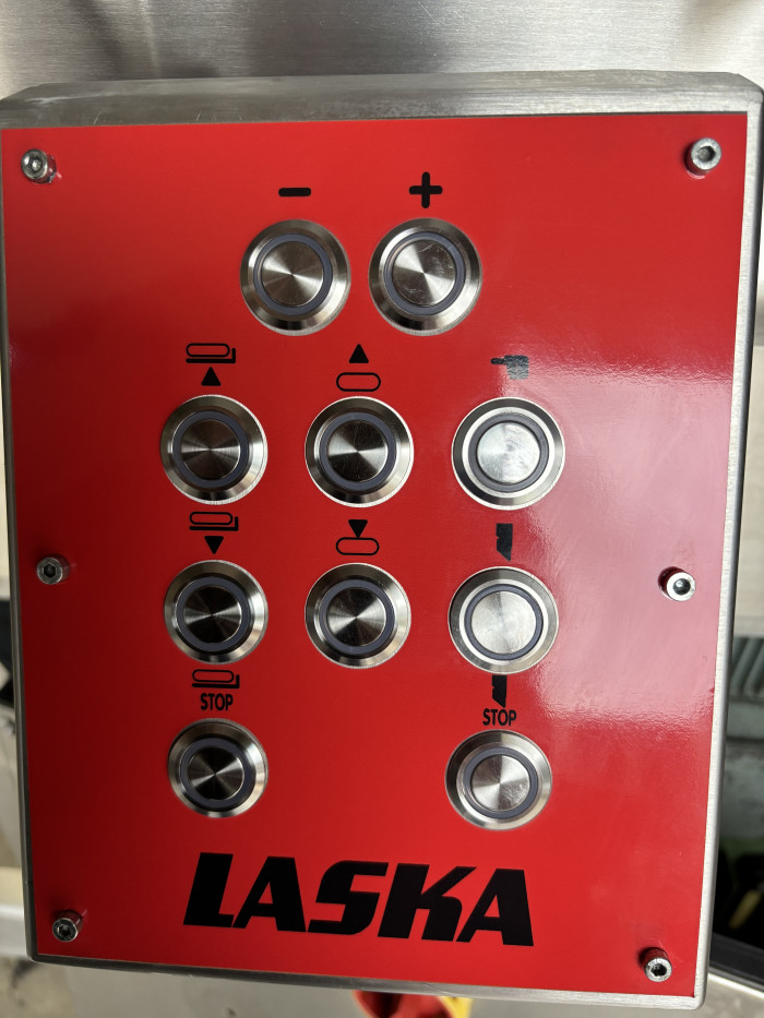 Laska G 530 - Frozen Block Guillotine