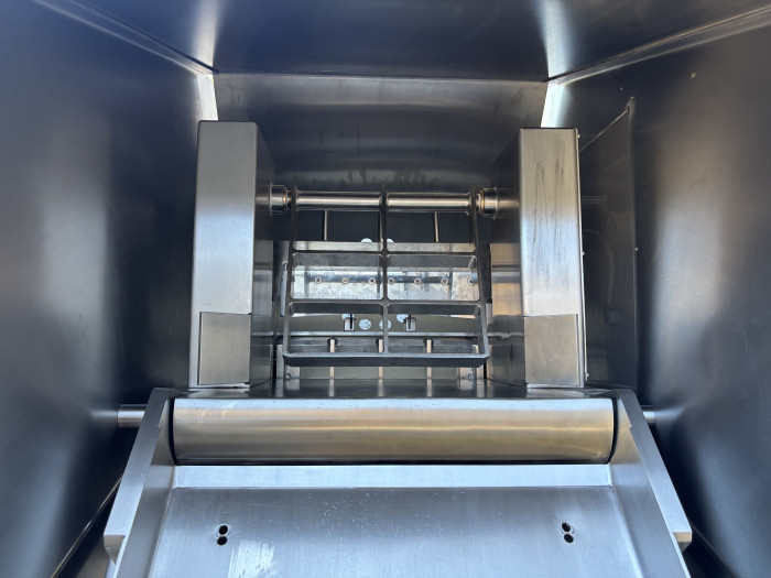 Laska G 530 - Frozen Block Guillotine