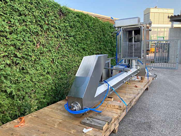 Laska Screw Conveyor (Giraffe)