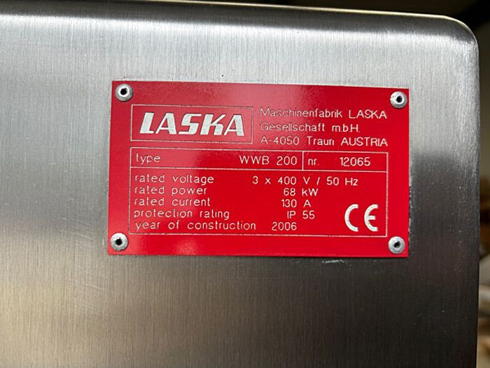 LASKA WWB 200 Frozen Block Grinder with Tote Bin Lifter