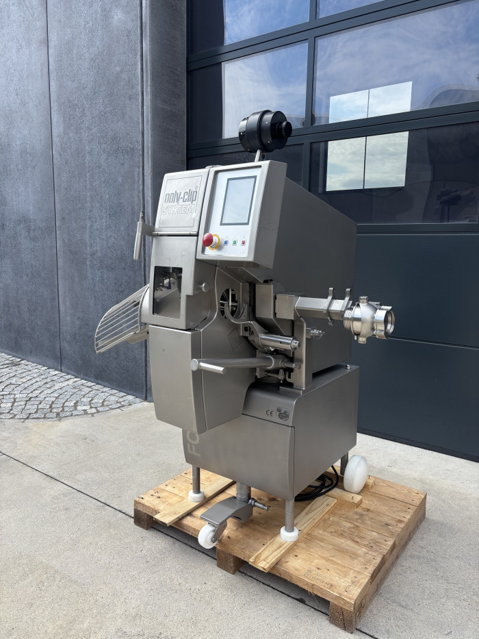 Poly Clip FCA 120
