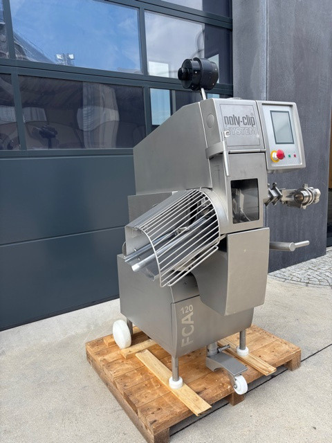 Poly Clip FCA 120