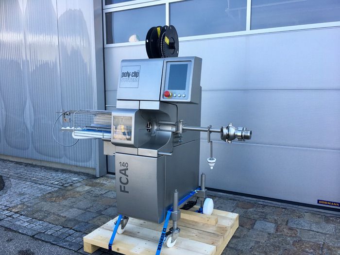 Poly Clip FCA 140