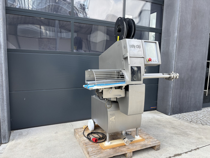 Poly Clip FCA 160