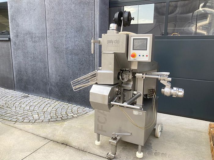 Poly Clip FCA 3430