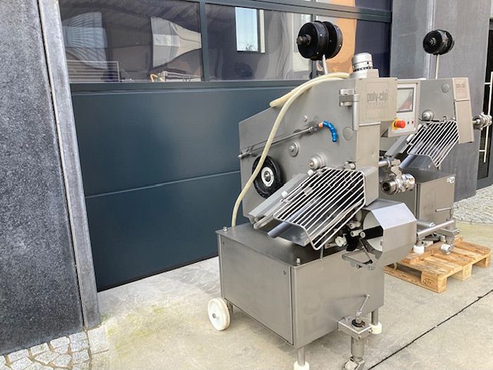 Poly Clip FCA 3430