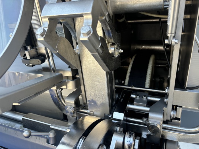 Poly Clip ICA 8700