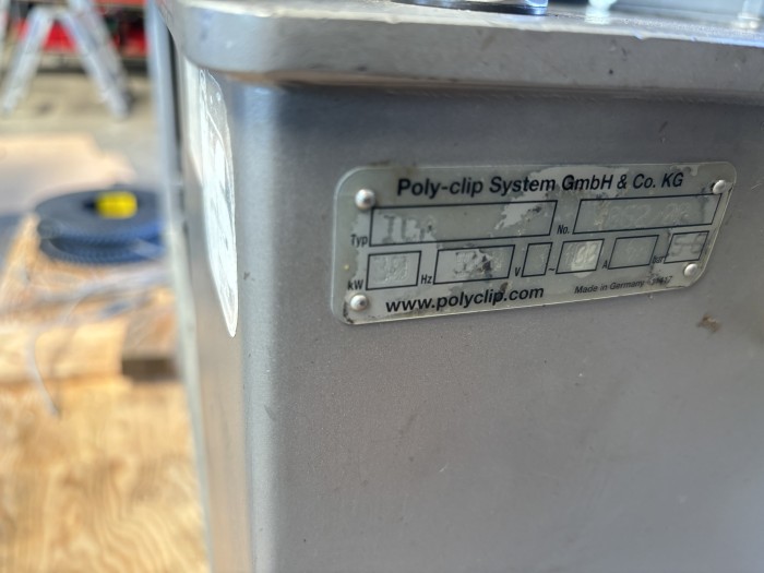 Poly Clip ICA 8700