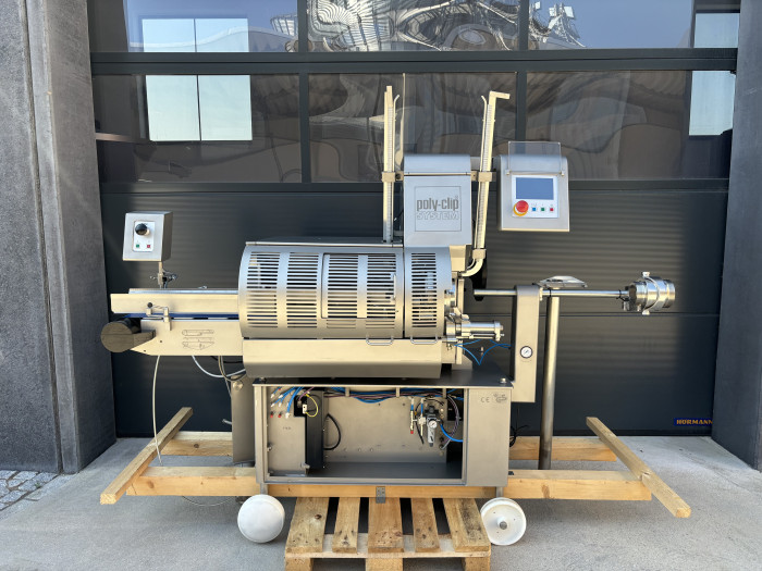 Poly Clip ICA 8700