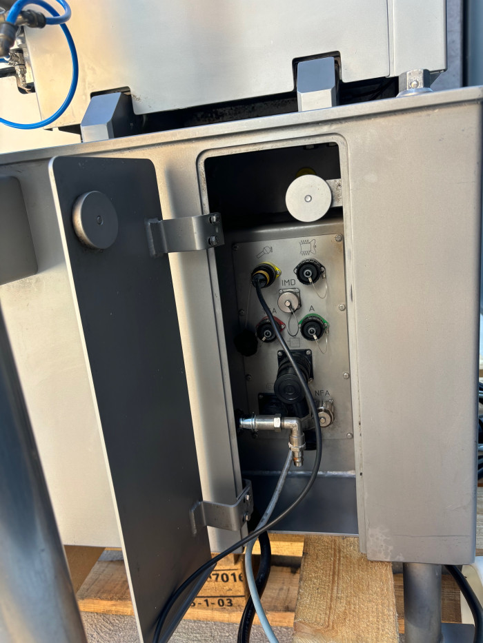 Poly Clip ICA 8700