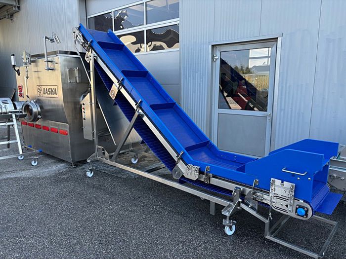 LASKA WWB 300 1 G + Conveyor